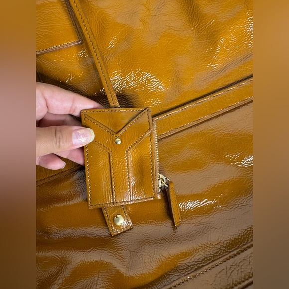 SAINT LAURENT Patent Sac Anais Tote Camel Purse - Picture 4 of 10